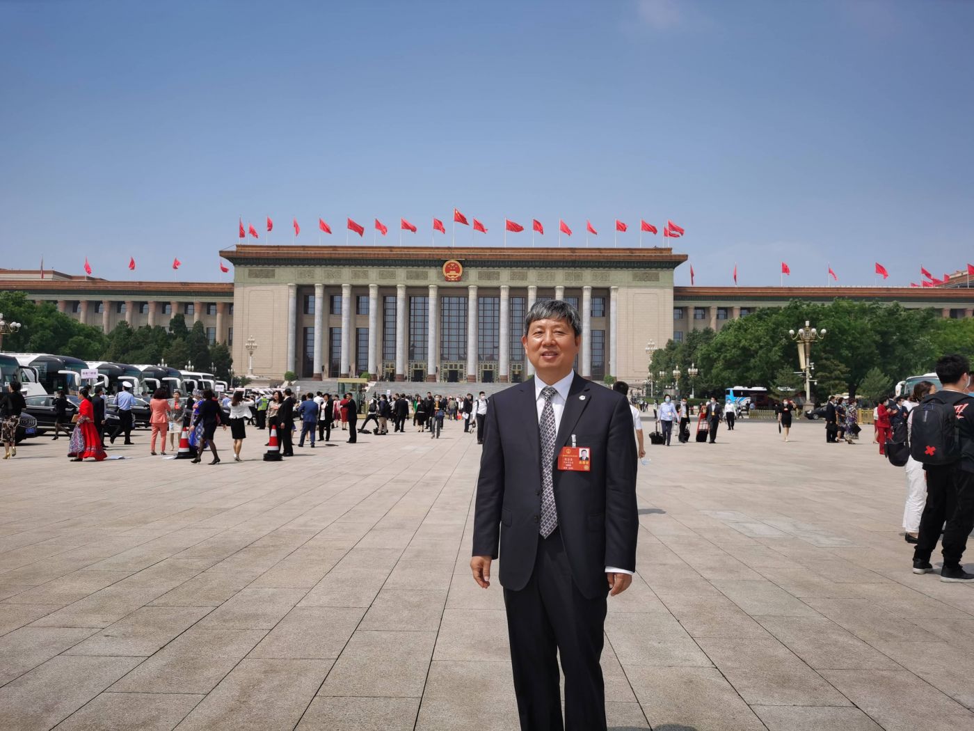 5. 全国人大代表、中国工程院院士、航空工业科技委副主任、中国航空研究院副院长樊会涛
